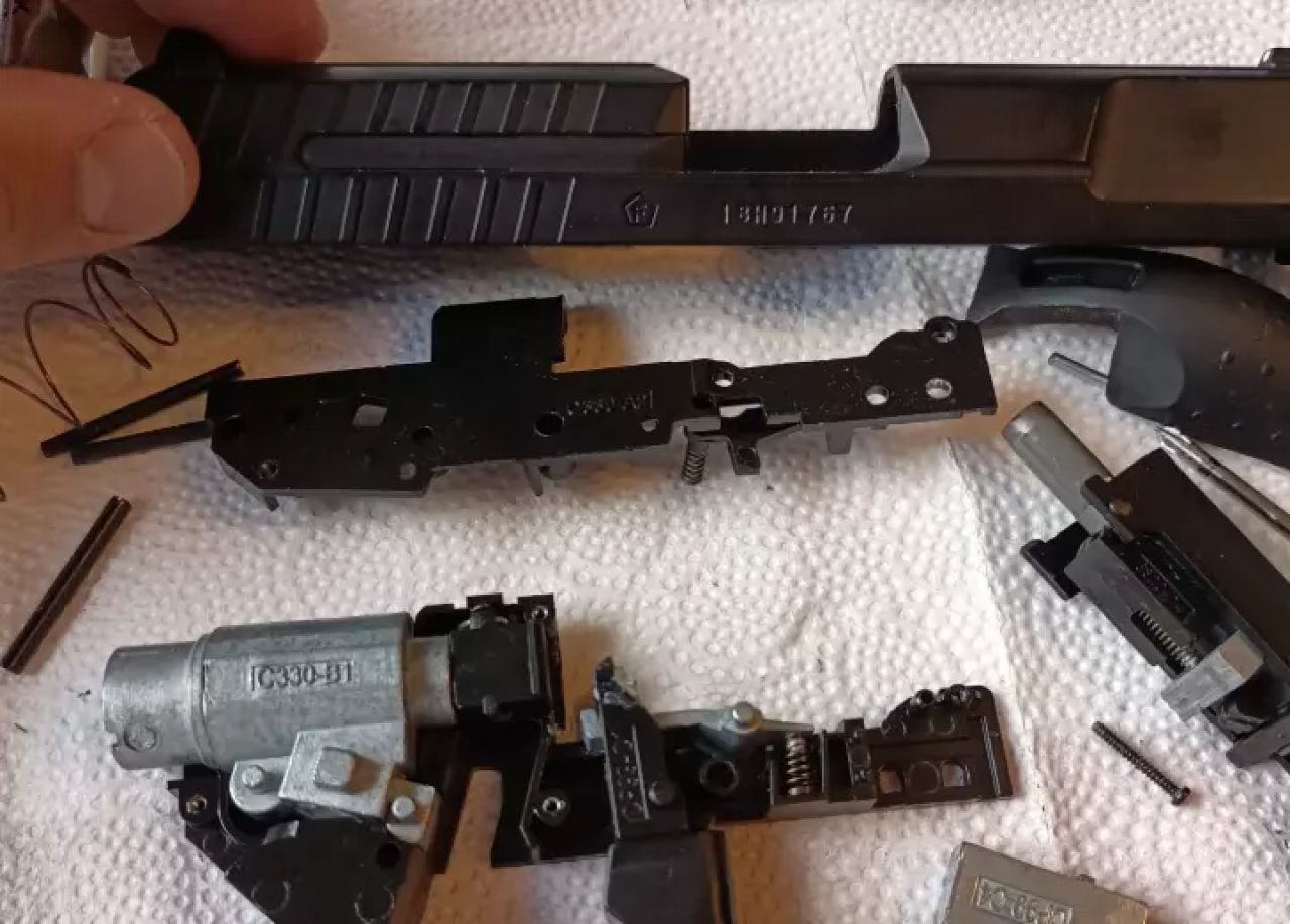 Reparatii airsoft: probleme frecvente, cauze si solutii eficiente